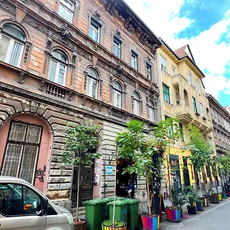 Little Woodstock Budapest