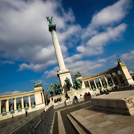 Little Woodstock Budapest